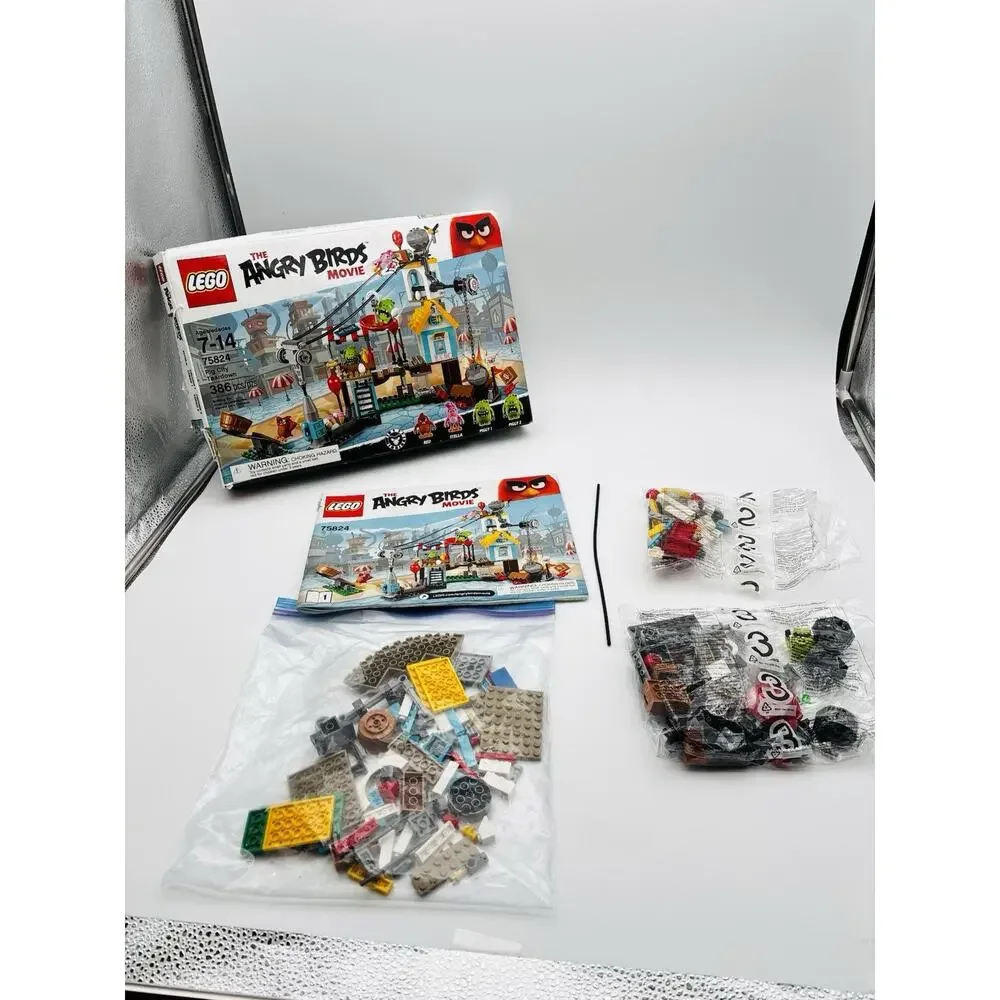 Lego Angry Bird 75824 Pig City Incomplete